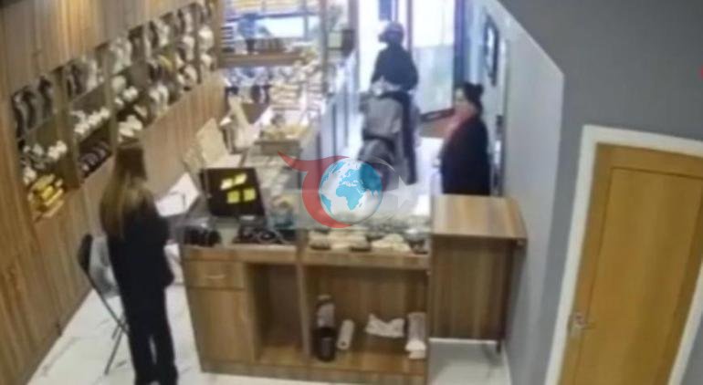 Londra’da Türk kuyumcusuna pala ve balyozlu baskın Soygunculara süpürgeli müdahale
