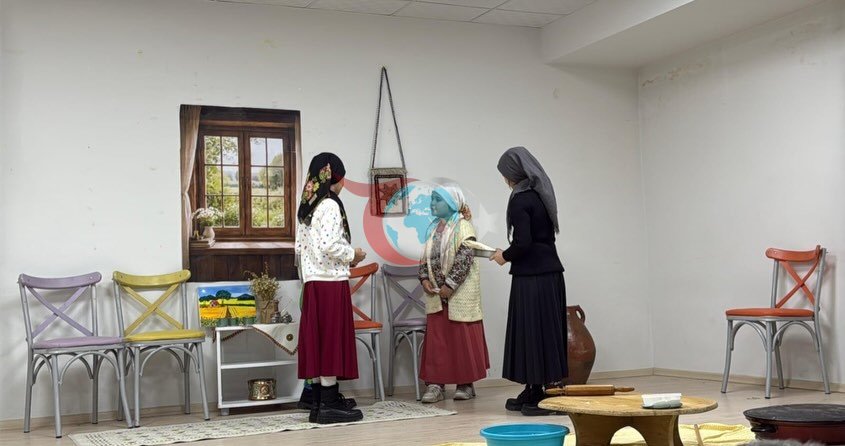 Aydıntepe&rsquo;de &lsquo;Benim Kültürüm Benim Özüm&rsquo; çocuk tiyatrosu sahnelendi