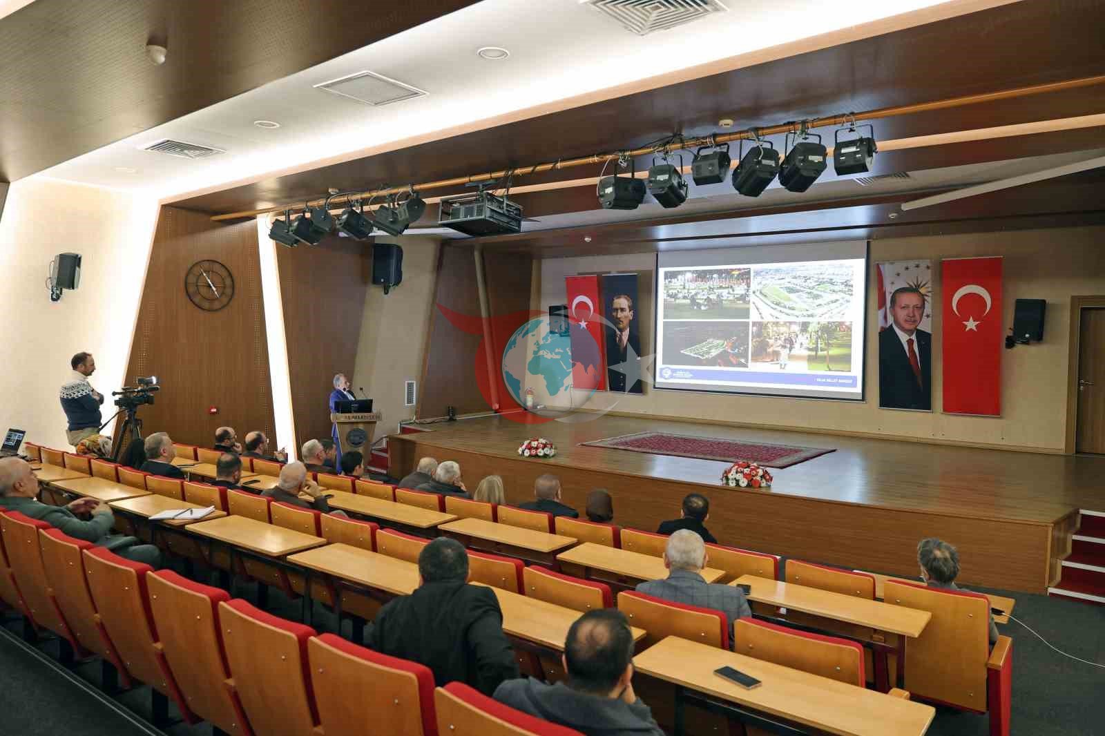 Başkan Yalçın&rsquo;dan meclis üyelerine icraat sunumu