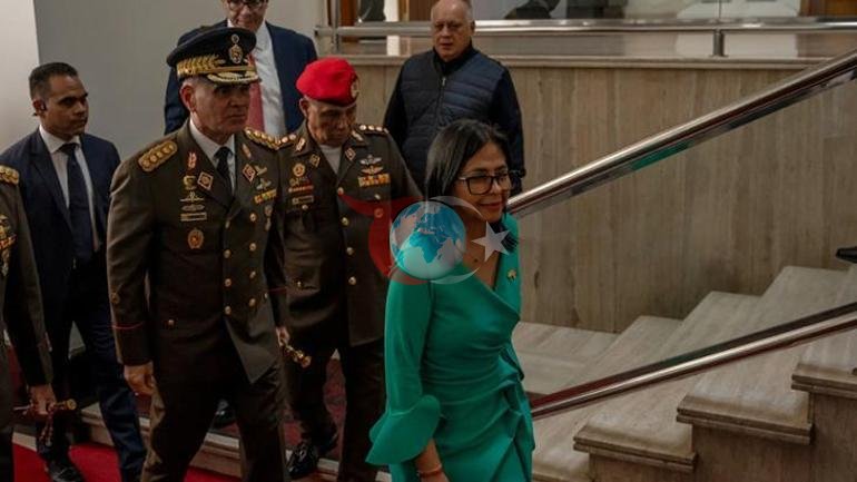 Maduronun son saatleri nasıl geçti Ertelenen operasyonu müzik ve yemekle bekledi