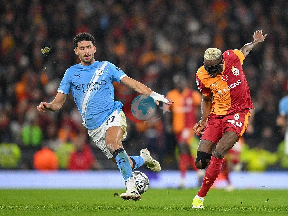 Victor Osimhen Galatasaray formasıyla Manchester City karşısında.