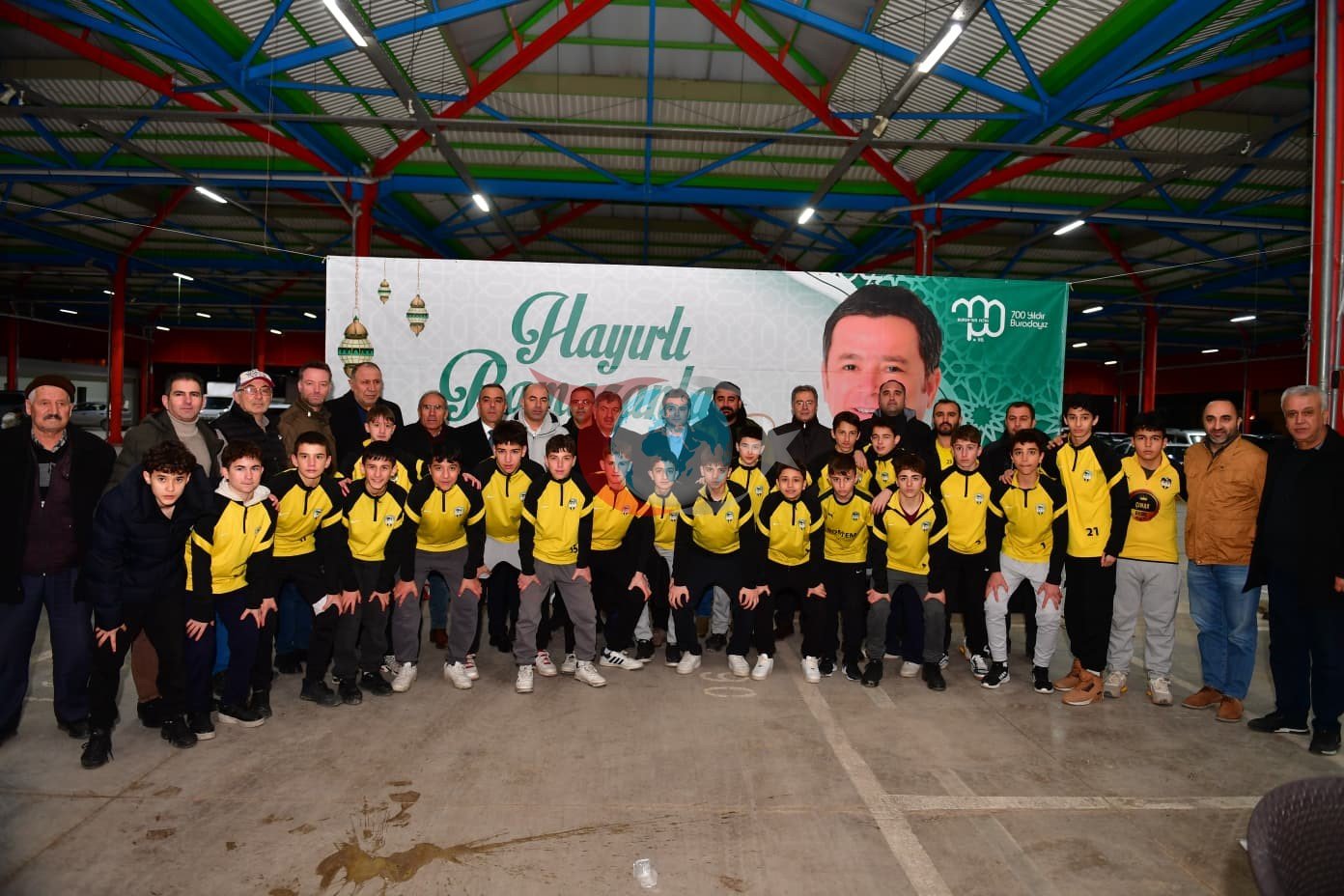 Başkan Erkan Aydın Panayır’da vatandaşlarla gönül sofrasında buluştu