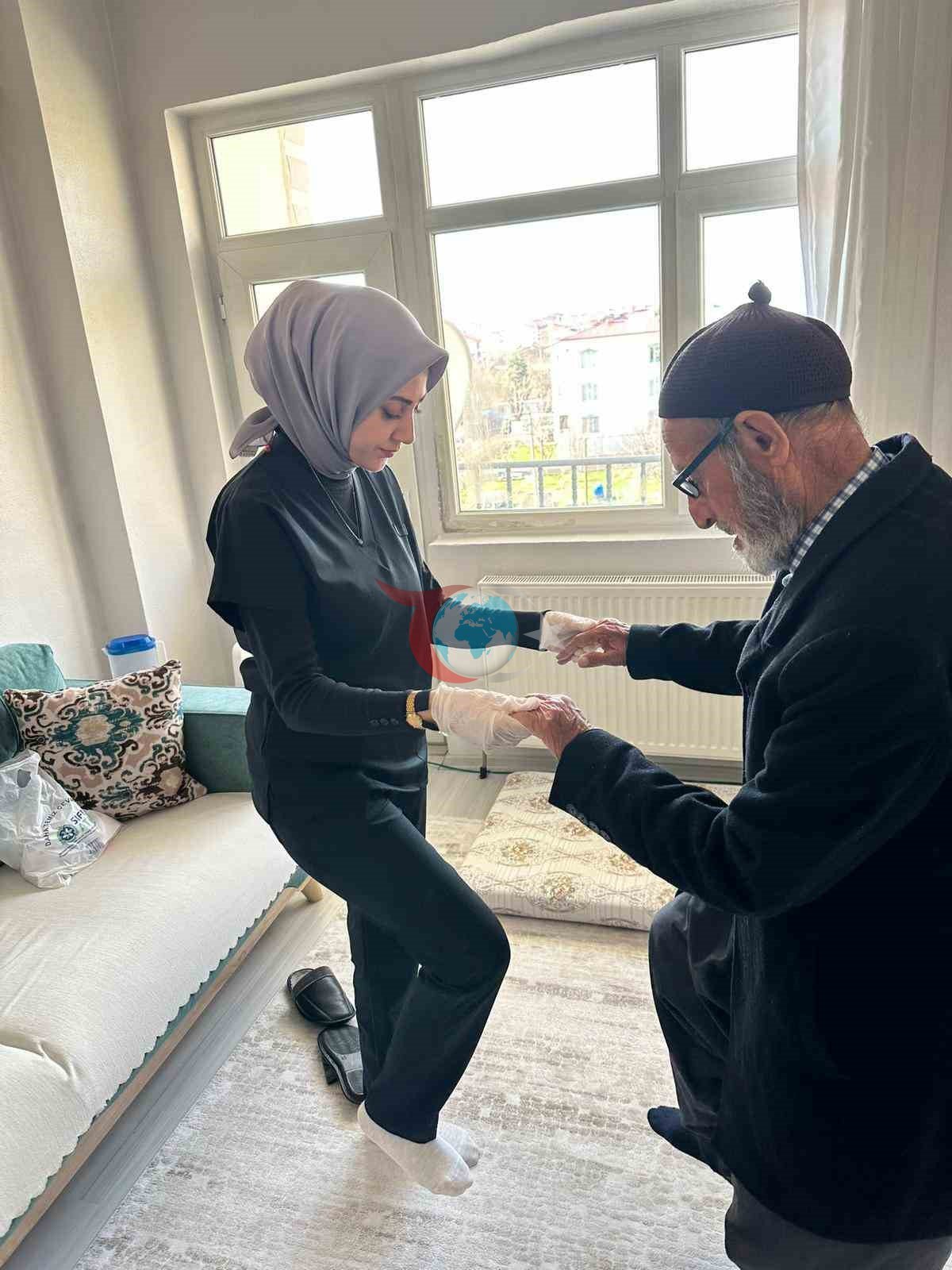 Kovancılar&rsquo;da bir ilk: Evde fizik tedavi uygulaması