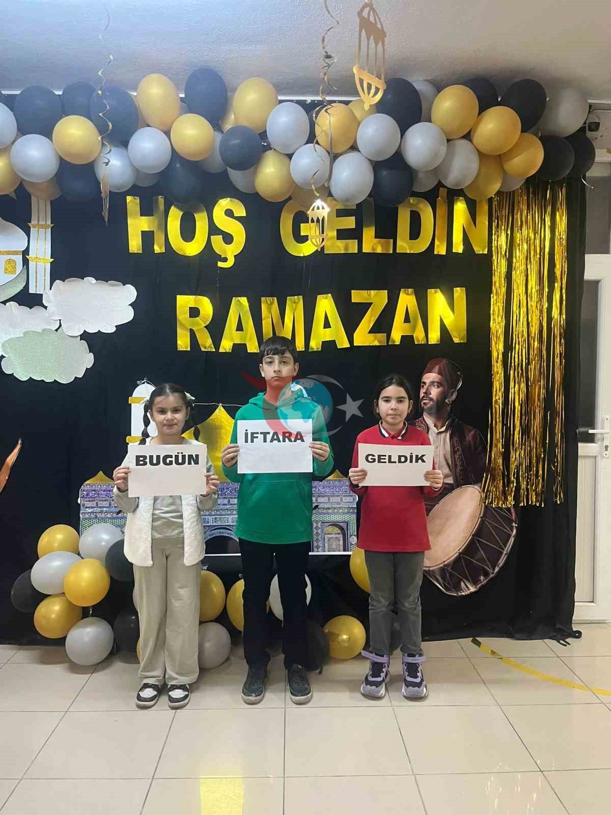Niğde Kemal Çetintürk İlkokulu’nda Ramazan sofrası