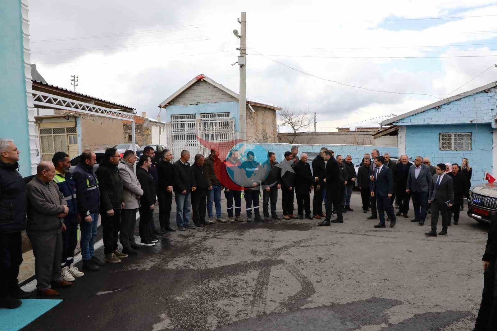 Vali Akmeşe Altunhisar&rsquo;da vatandaş ve esnafla buluştu