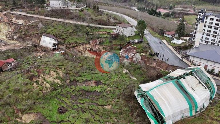 Orduda heyelan: Evler yıkıldı, yol çöktü Bölgeye giriş-çıkış kapandı