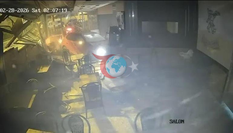 Üsküdarda otomobil börekçiye uçtu Görüntüler ortaya çıktı