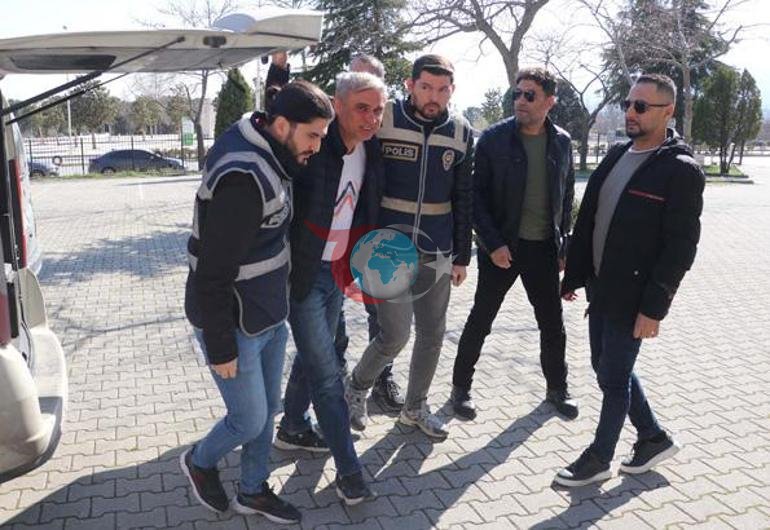 Sigara içtiği için eşinin iş yerine gidip bıçakladı