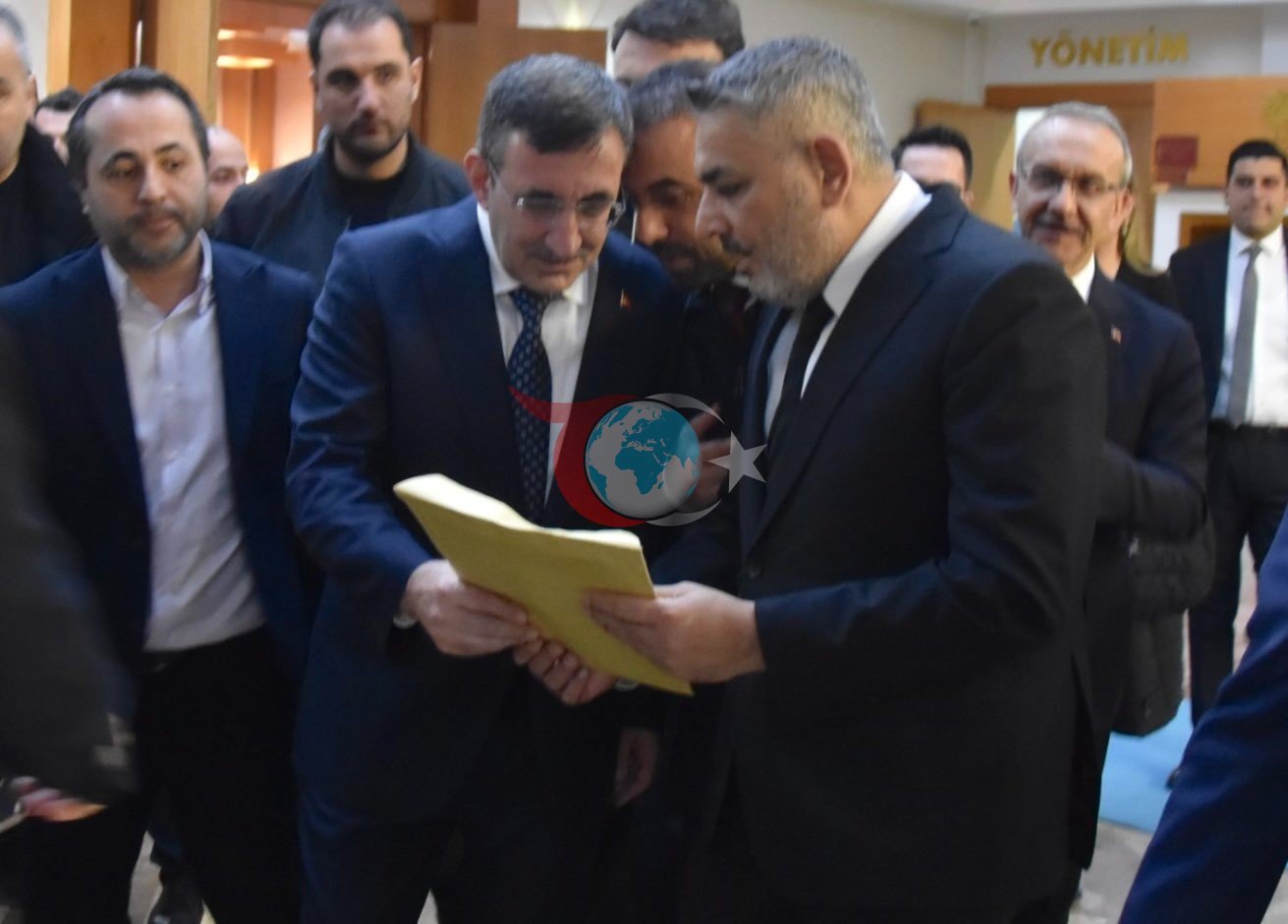 Başkan Sadıkoğlu, iş dünyasının sorunlarını Cumhurbaşkanı Yardımcısı Yılmaz&rsquo;a sundu