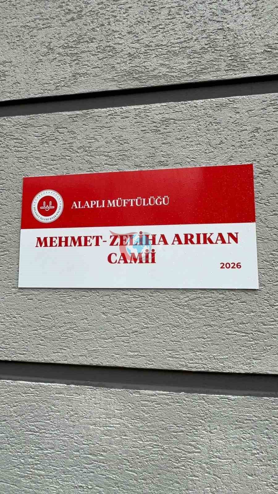 Hayırsever iş insanı babası adına cami yaptırdı