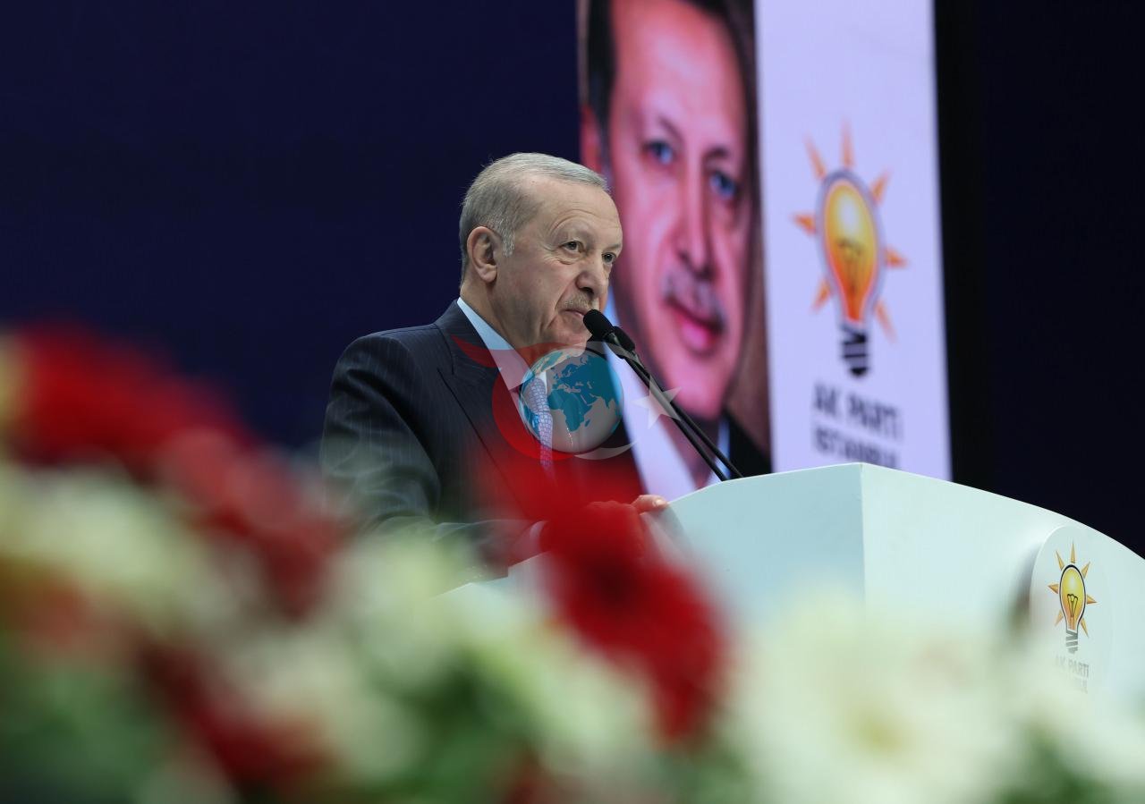 Cumhurbaşkanı ve AK Parti Genel Başkanı Recep Tayyip Erdoğan, AK Parti İstanbul İl Başkanlığınca Atatürk Havalimanı Millet Bahçesi Hangar İstanbul'da düzenlenen İl Teşkilatı İftar Programı'na katılarak konuşma yaptı.
