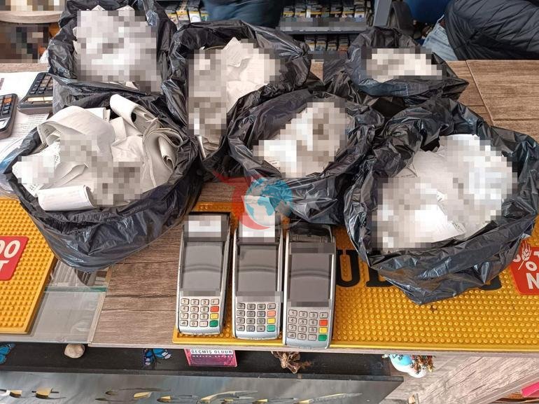 Telefon bayii gรถrรผnรผmlรผ tefeci aฤฤฑ รงรถkertildi Adanaโda milyonluk senet ve nakit para ele geรงirildi