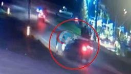 İzmir’de dehşet! Eski eşini ve 9 yaşındaki oğlunu otomobille ezdiği anlar ortaya çıktı: 'Dua et seni öldürmedim'