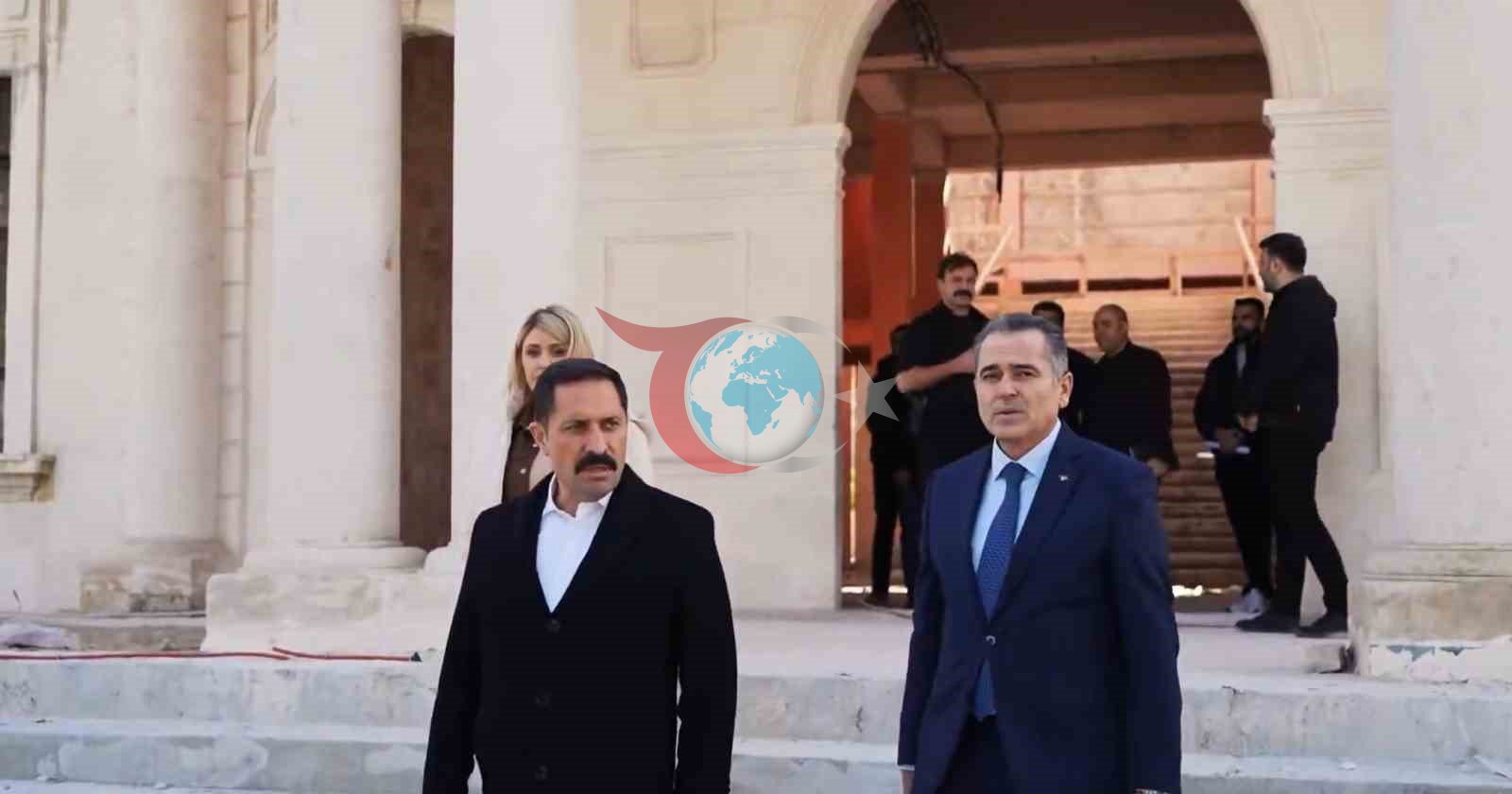 Depremde zarar gören tarihi valilik binası aslına uygun şekilde inşa ediliyor