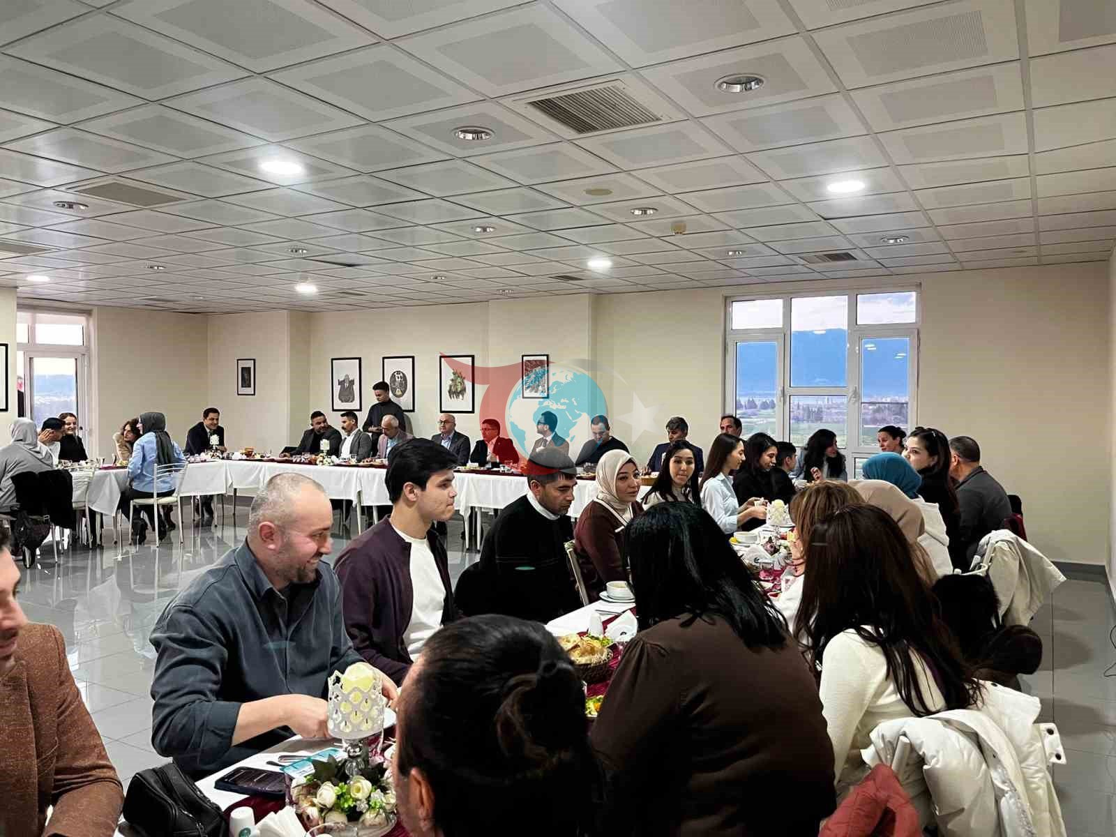 Burhaniye&rsquo;de akademik ve idari personel iftarda buluştu