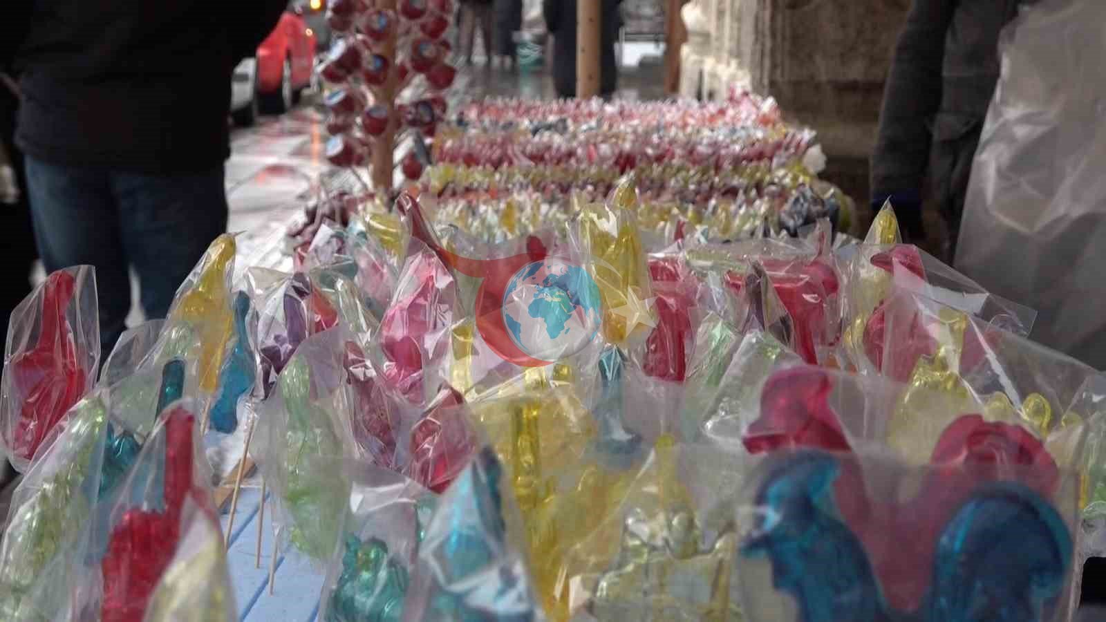 Sivas&rsquo;ta Ramazanın habercisi horoz şekerler tezgahlara döndü