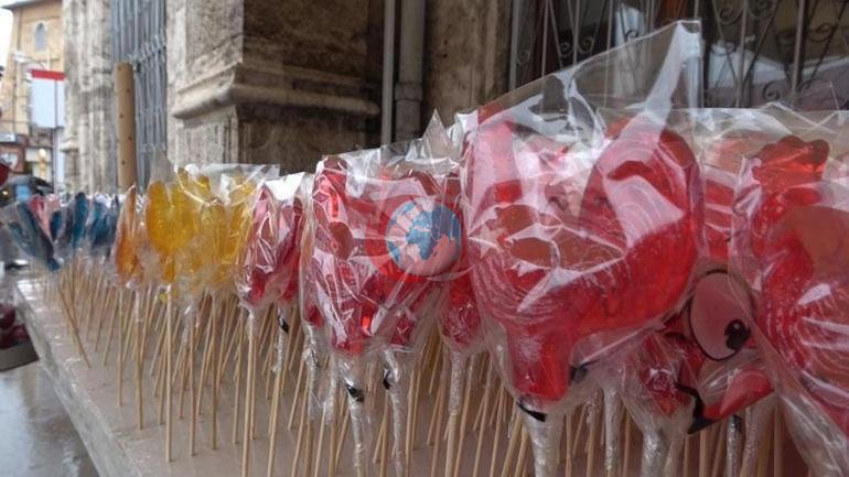 Sivas’ta ramazan geleneği Horoz şekerleri yeniden tezgahlarda