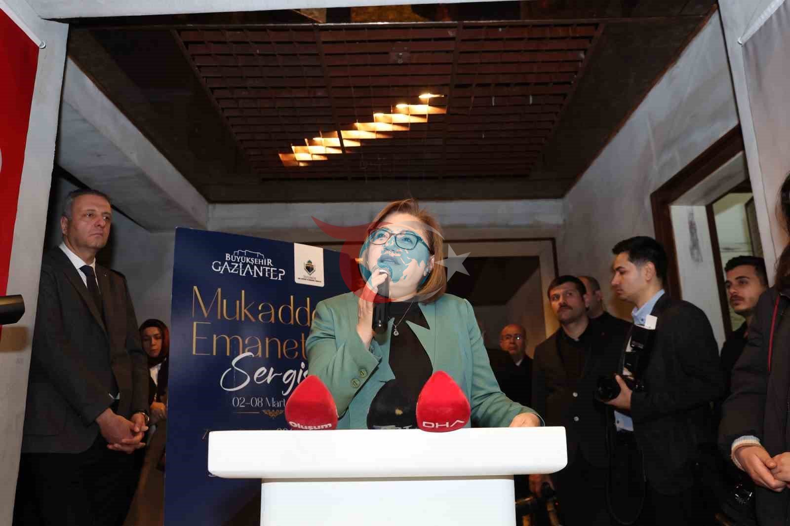 Gaziantep Büyükşehir ev sahipliğinde Mukaddes Emanetler Sergisi vatandaşlarla buluştu