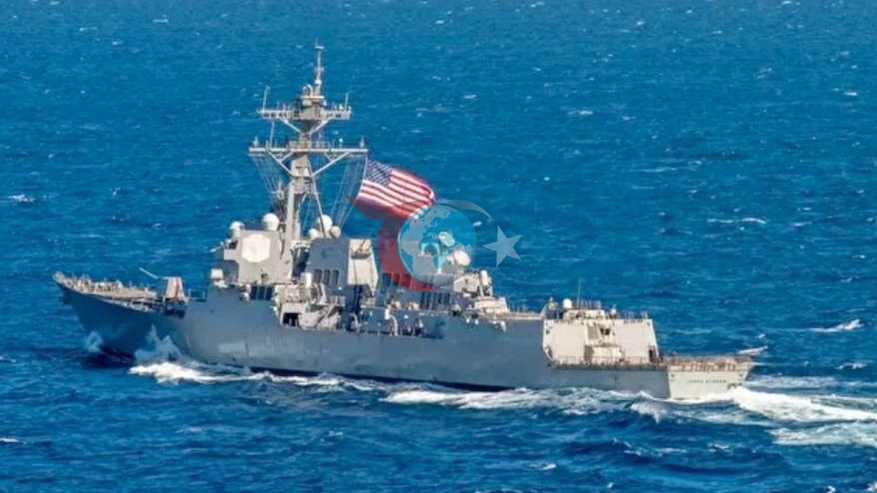 İran, Hint Okyanusu'nda ABD Muhribini Hedef Aldığını Bildirdi