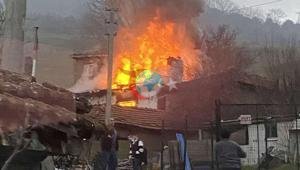 Bursada yangın faciası: Yaşlı çift hayatını kaybetti Bursada yangın faciası: Yaşlı çift hayatını kaybetti