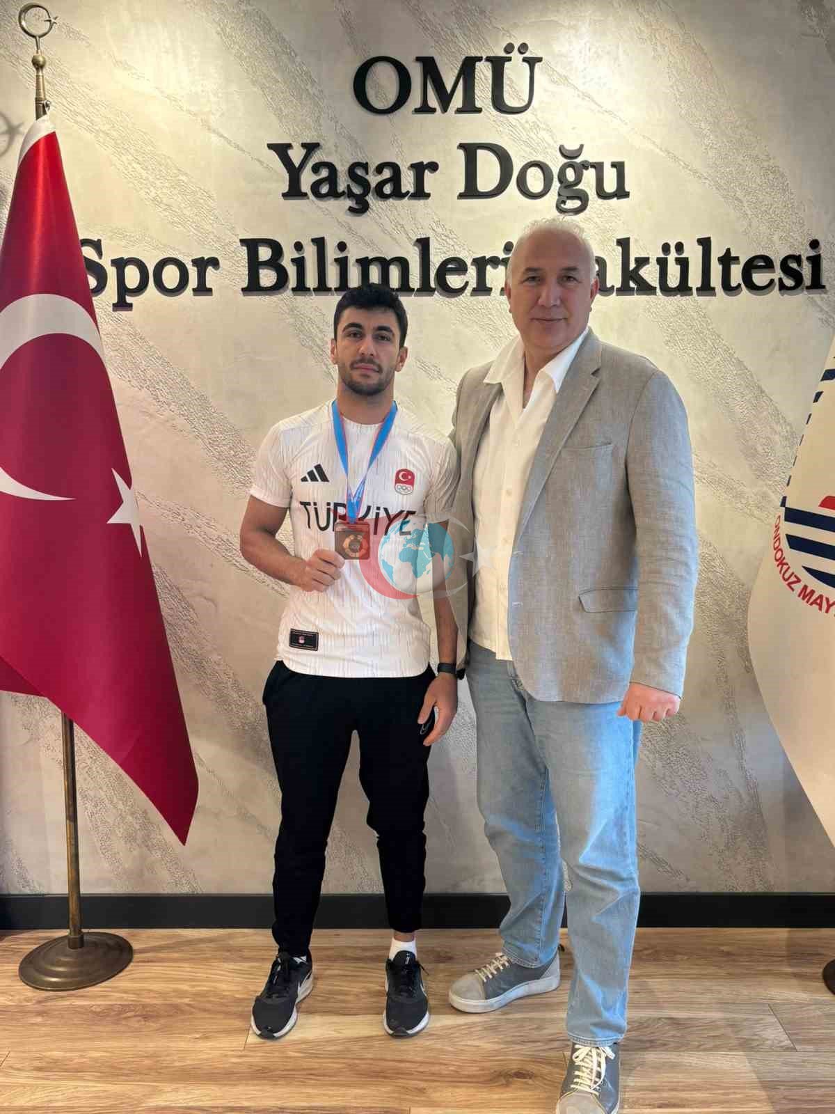OMÜ&rsquo;lü judocu, Türkiye üçüncüsü oldu