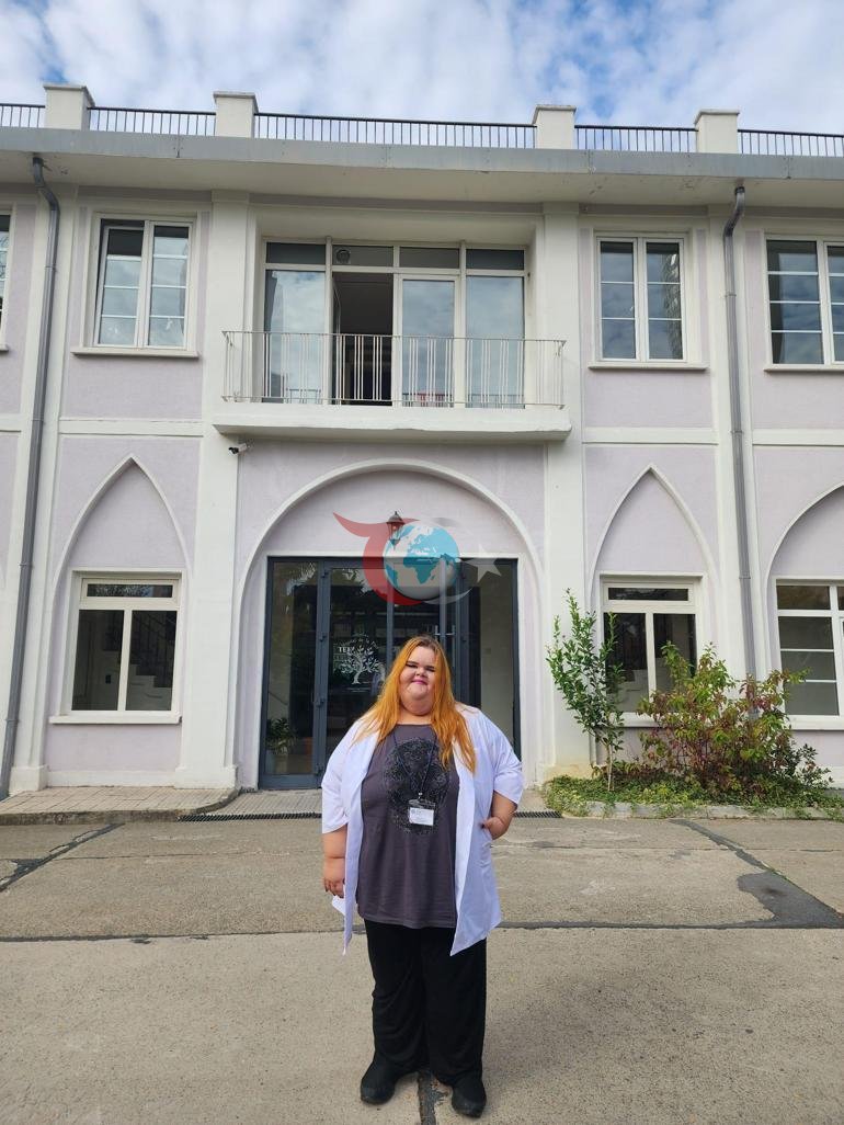 Kilosu nedeniyle zorbalık gördü, psikoloji okudu: Sıralara oturamıyordum