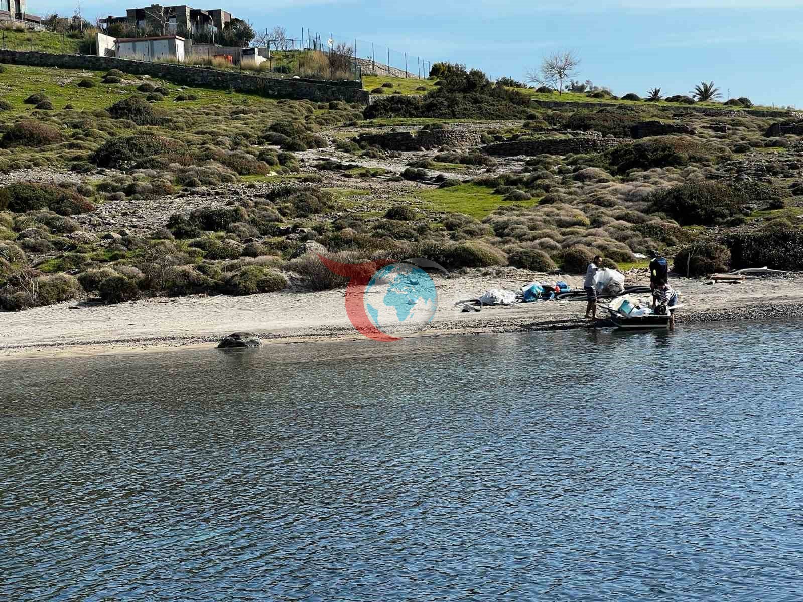 Tilkişen Toplamaya Gittiler, Koydaki Çöpleri Temizlediler
