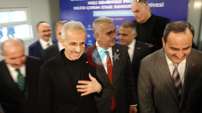 Bakan Uraloğlu’ndan ‘Süper Hızlı Tren’ müjdesi; Ankara-İstanbul arası 80 dakikaya düşüyor