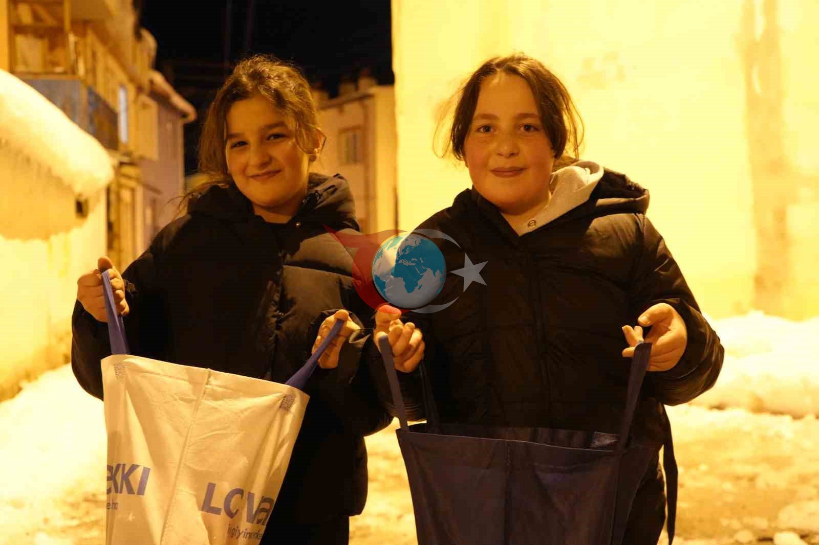 Bayburt&rsquo;ta on beşi coşkusu: Asırlık gelenek ile çocuklar sokakları şenlendirdi