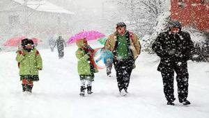 Erzurumda eğitime kar engeli Valilik duyurdu