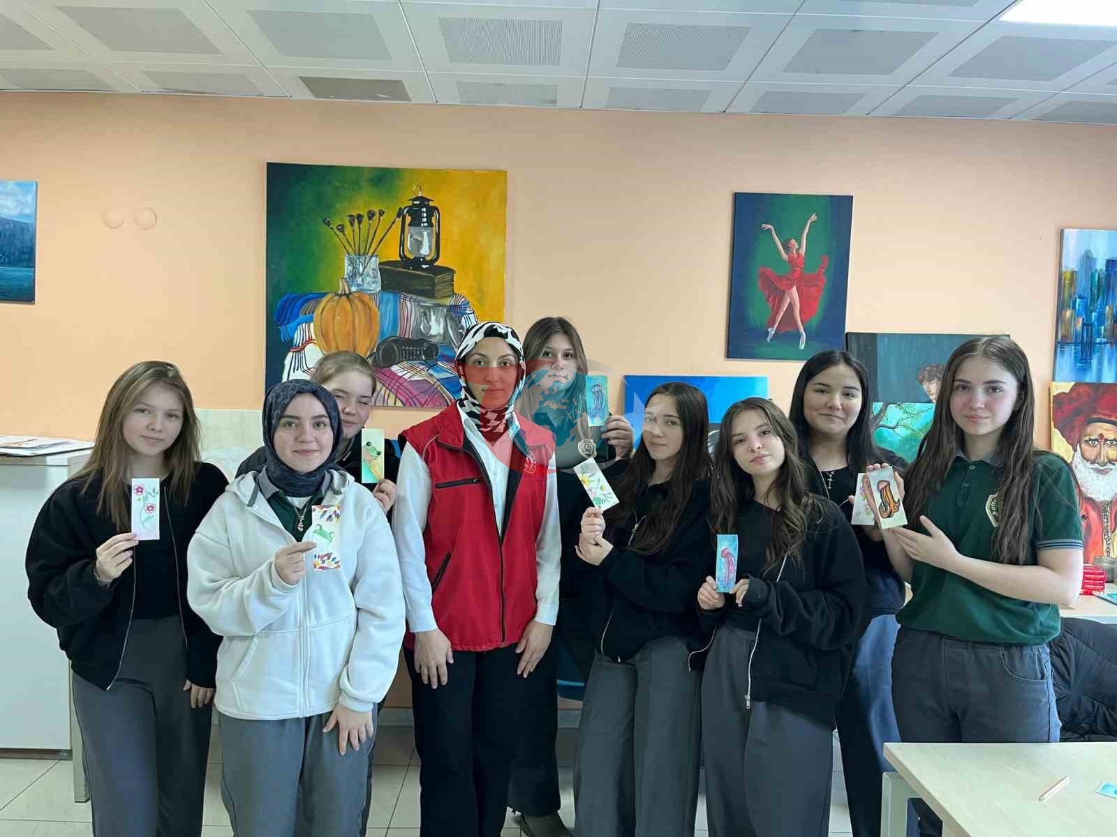 Liseli gençler sanat dolu gün yaşadı