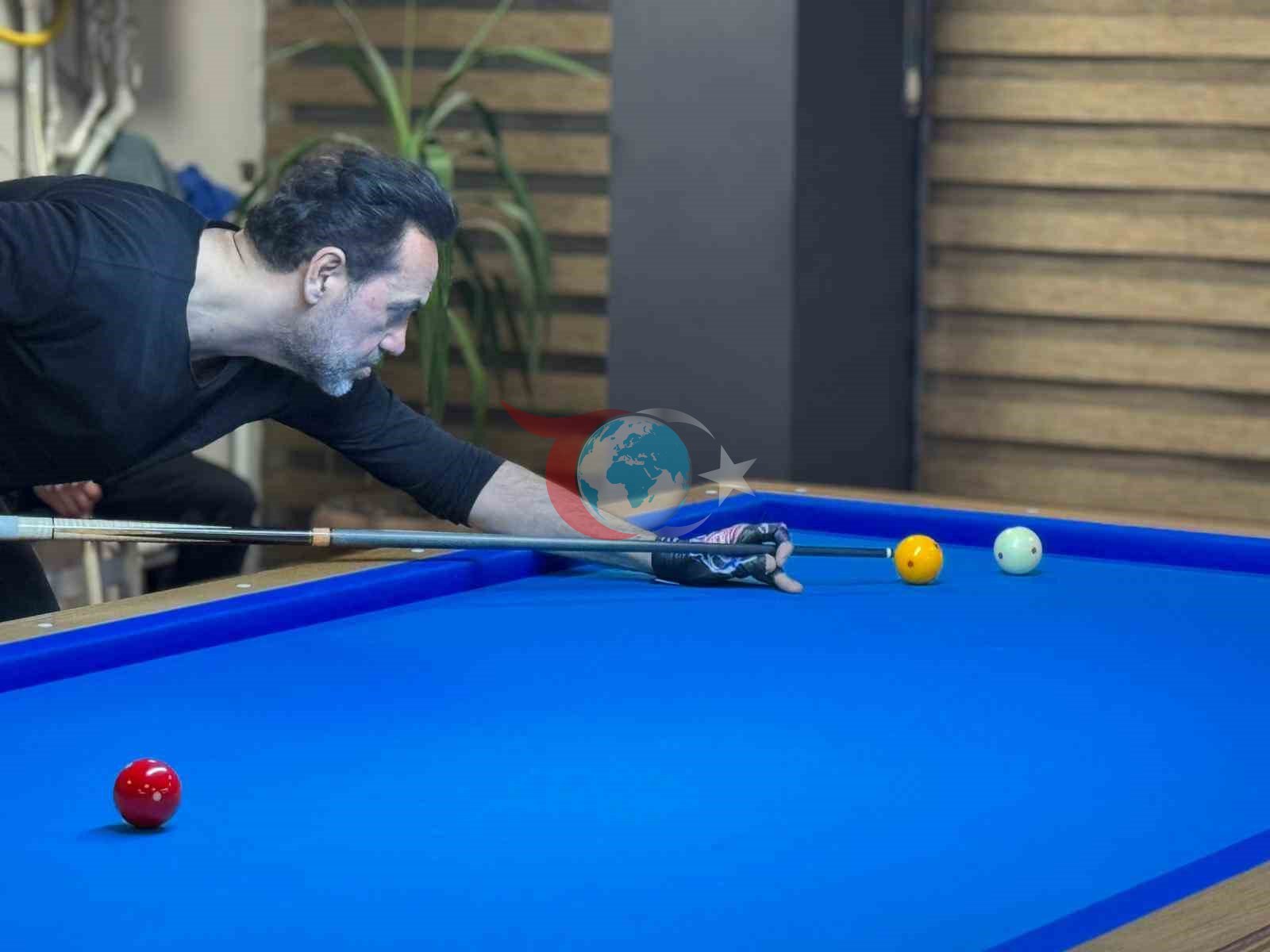 90 sporcu yarışıyor