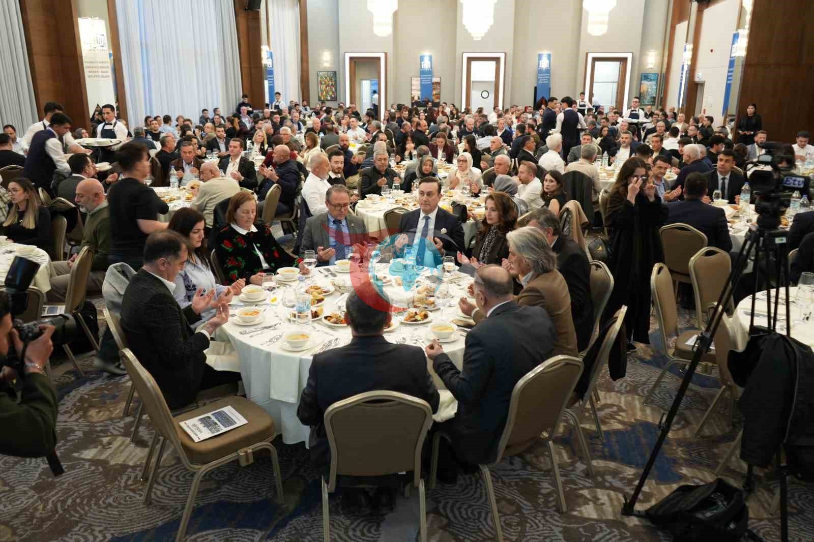 Manisa sanayicisi Muradiye OSB&rsquo;nin iftarında buluştu