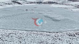 Kentte hayat durdu! Baraj buz tuttu, sıcaklık eksi 20 derece düştü