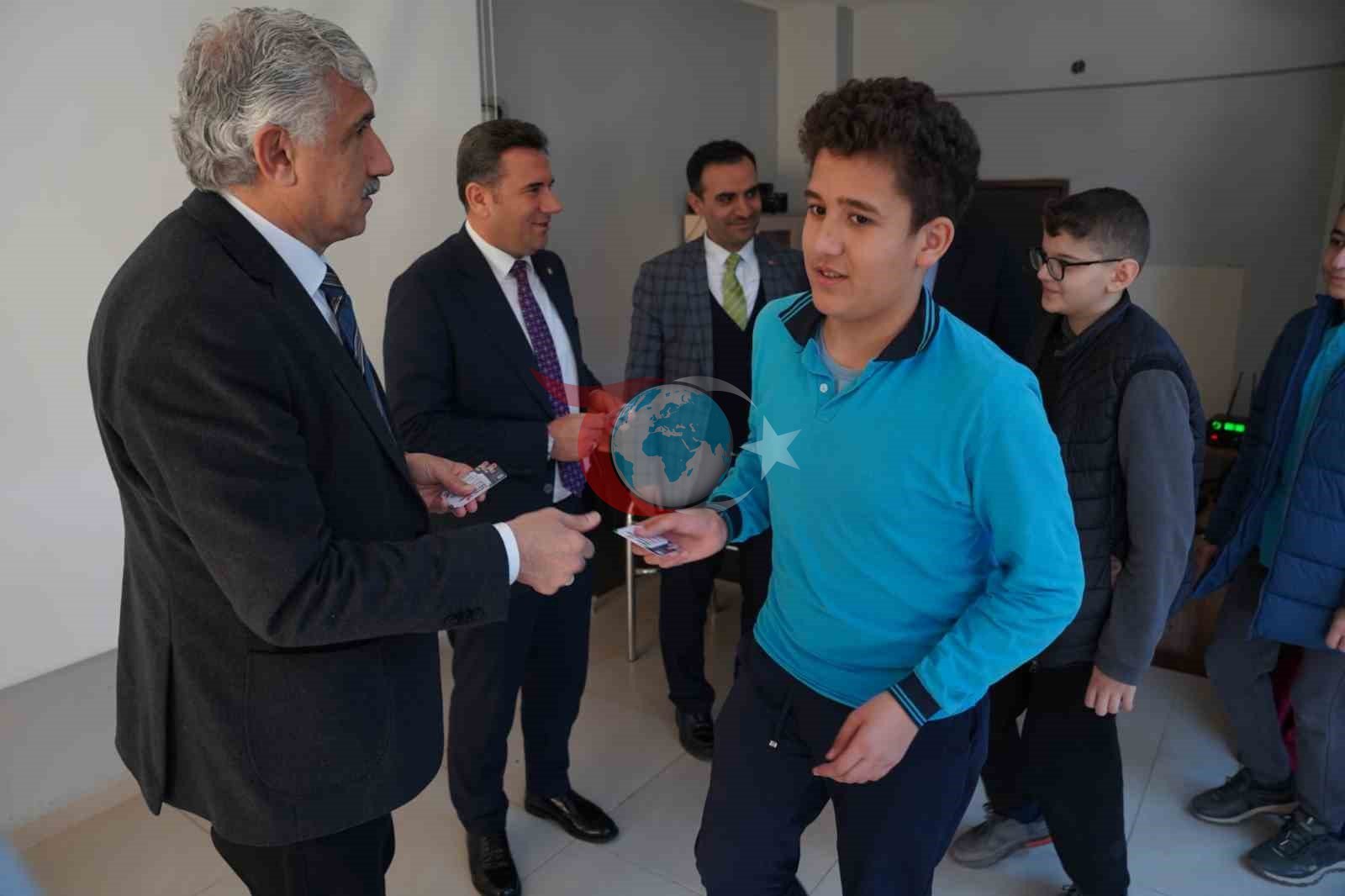 Kahta Belediyesi&rsquo;nden YKS ve LGS öğrencilerine dijital destek