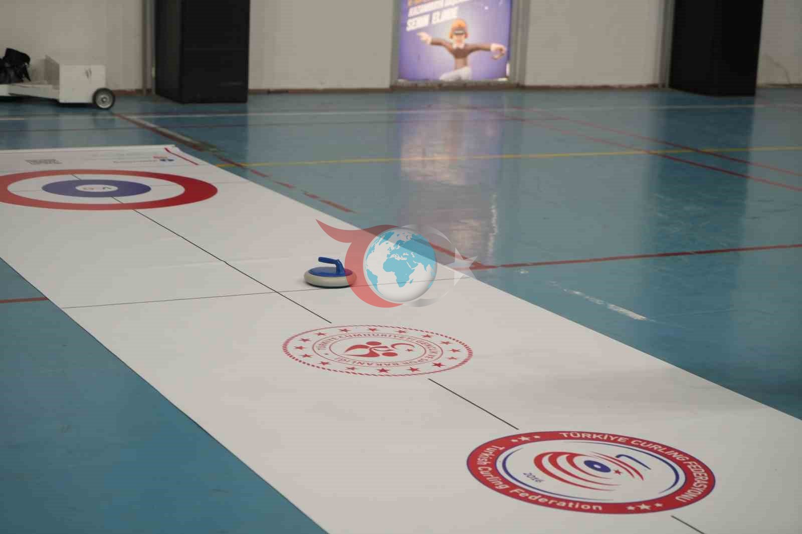 Iğdır&rsquo;da öğrenciler floor curling ile tanışıyor