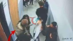 Okul koridorunda veli, kar topu attığını iddia ettiği 8 yaşındaki öğrenciyi darbetti