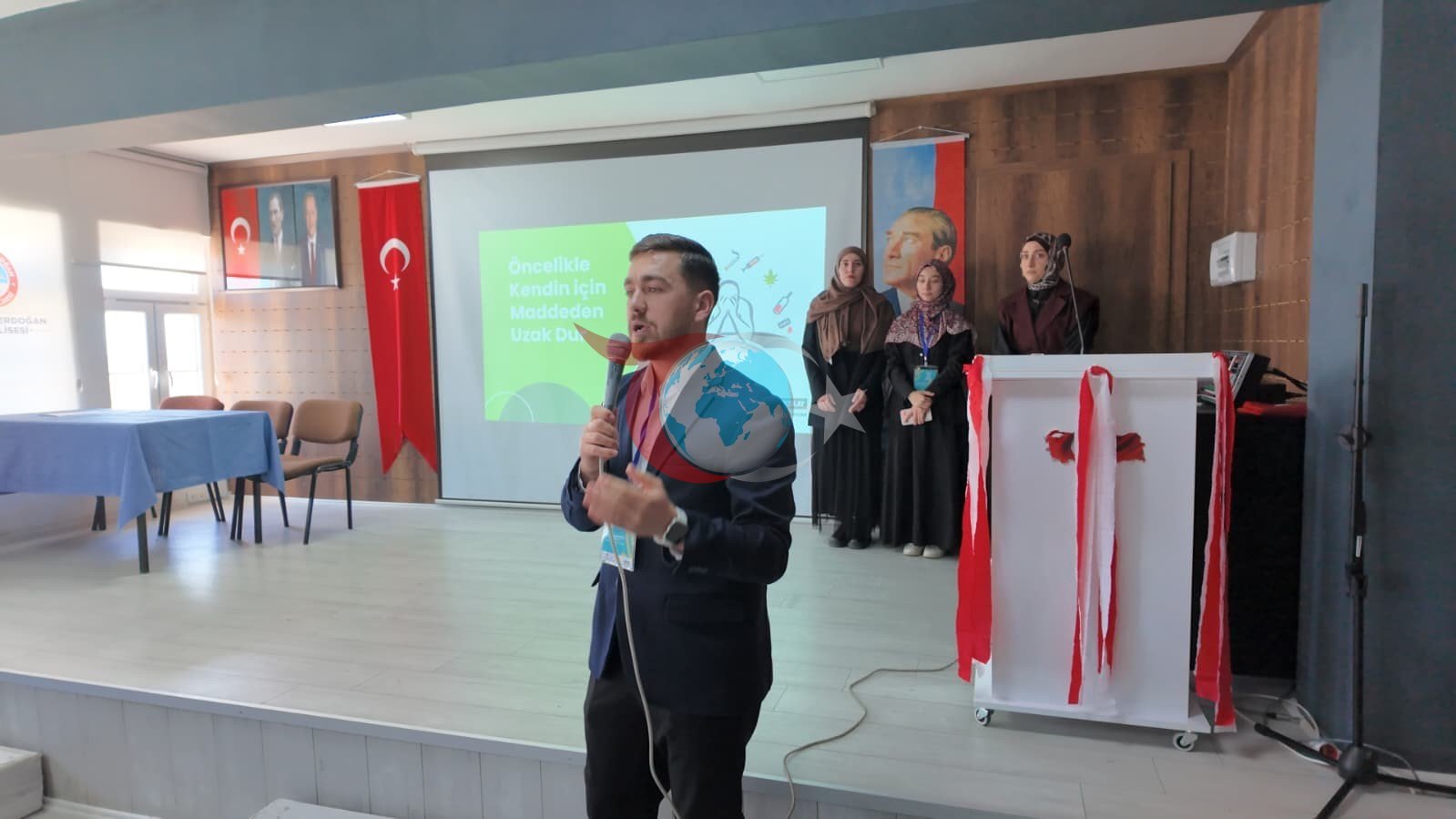 Afyon'da Gençlerin Bilinçlenmesi için 'Akran Gücüyle Temiz Gelecek' Projesi Başladı