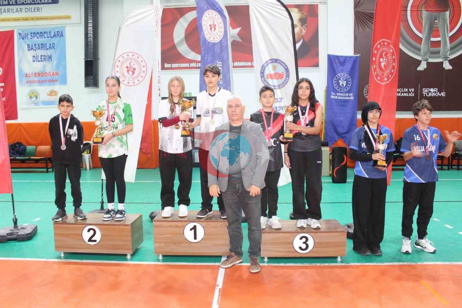 Floor Curling Yıldızlarda İl Şampiyonu takımlar Köyceğiz&rsquo;den