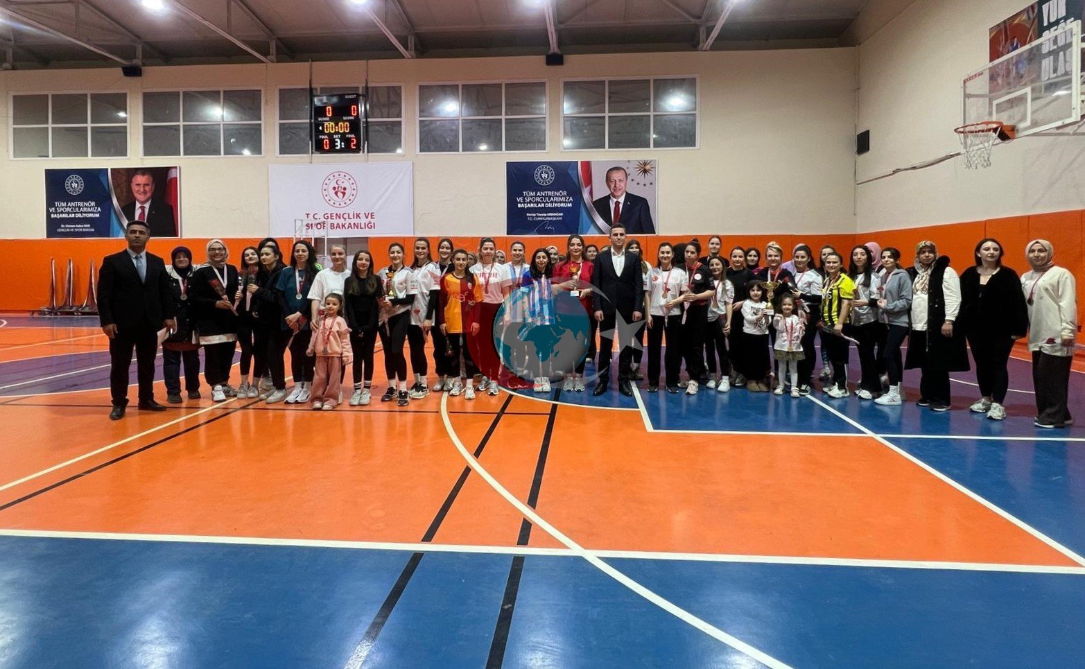 Selendi&rsquo;de 8 Mart Dünya Kadınlar Günü&rsquo;ne özel voleybol turnuvası