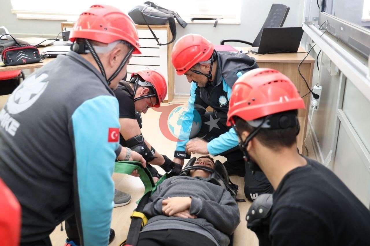 Deprem Haftasında Samsun Okullarında Tatbikatlar Düzenlendi