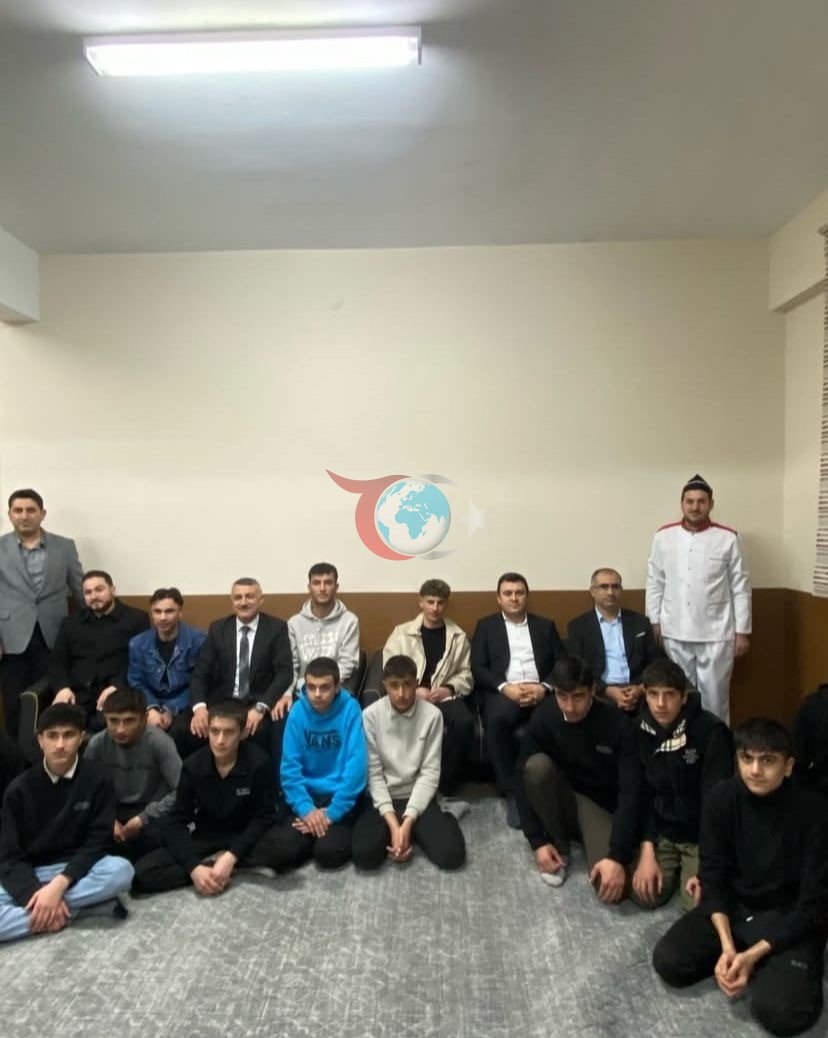 Patnos&rsquo;ta öğrencilerle iftar buluşması