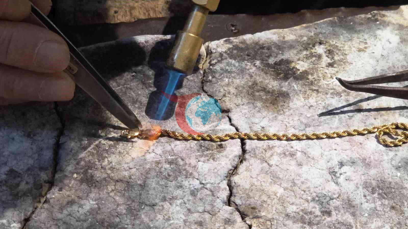 Milyonluk mücevherlere milimetrik dokunuş