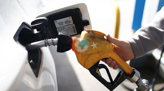 Benzin ve motorine kallavi zam! İstanbul'da 60 lirayı aştı, tabela değişti, cep yakan fiyatlar - Resim: 0