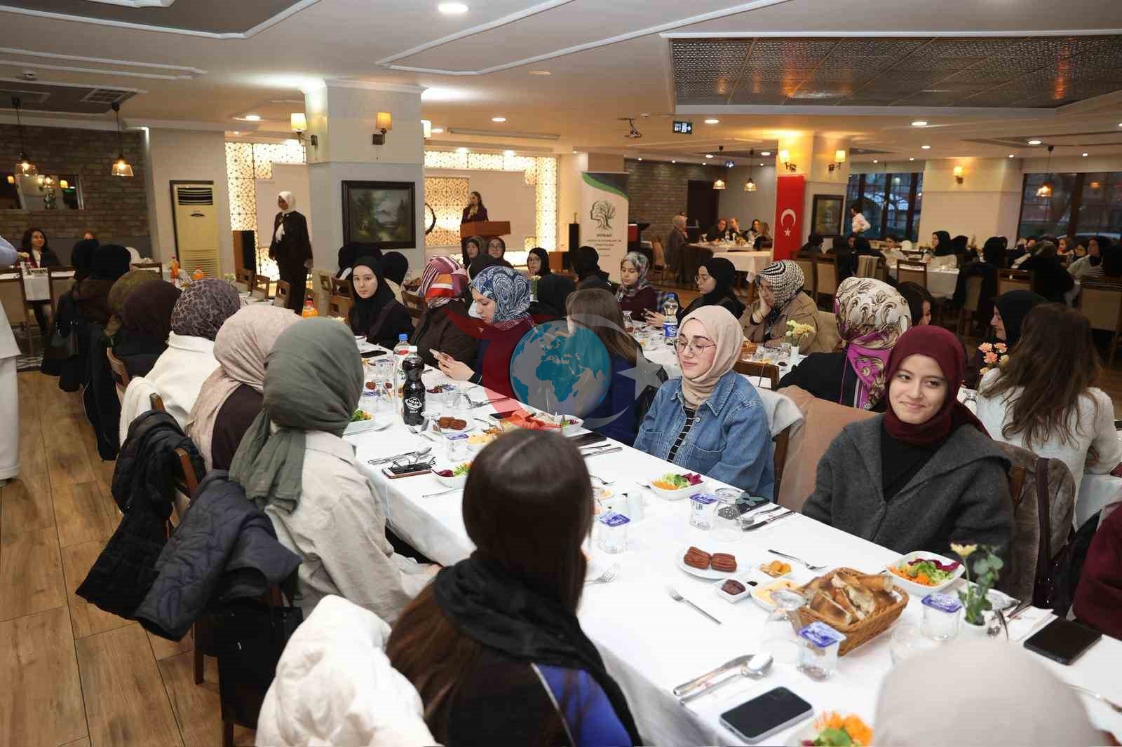 Öğrencilerle bir araya geldiler