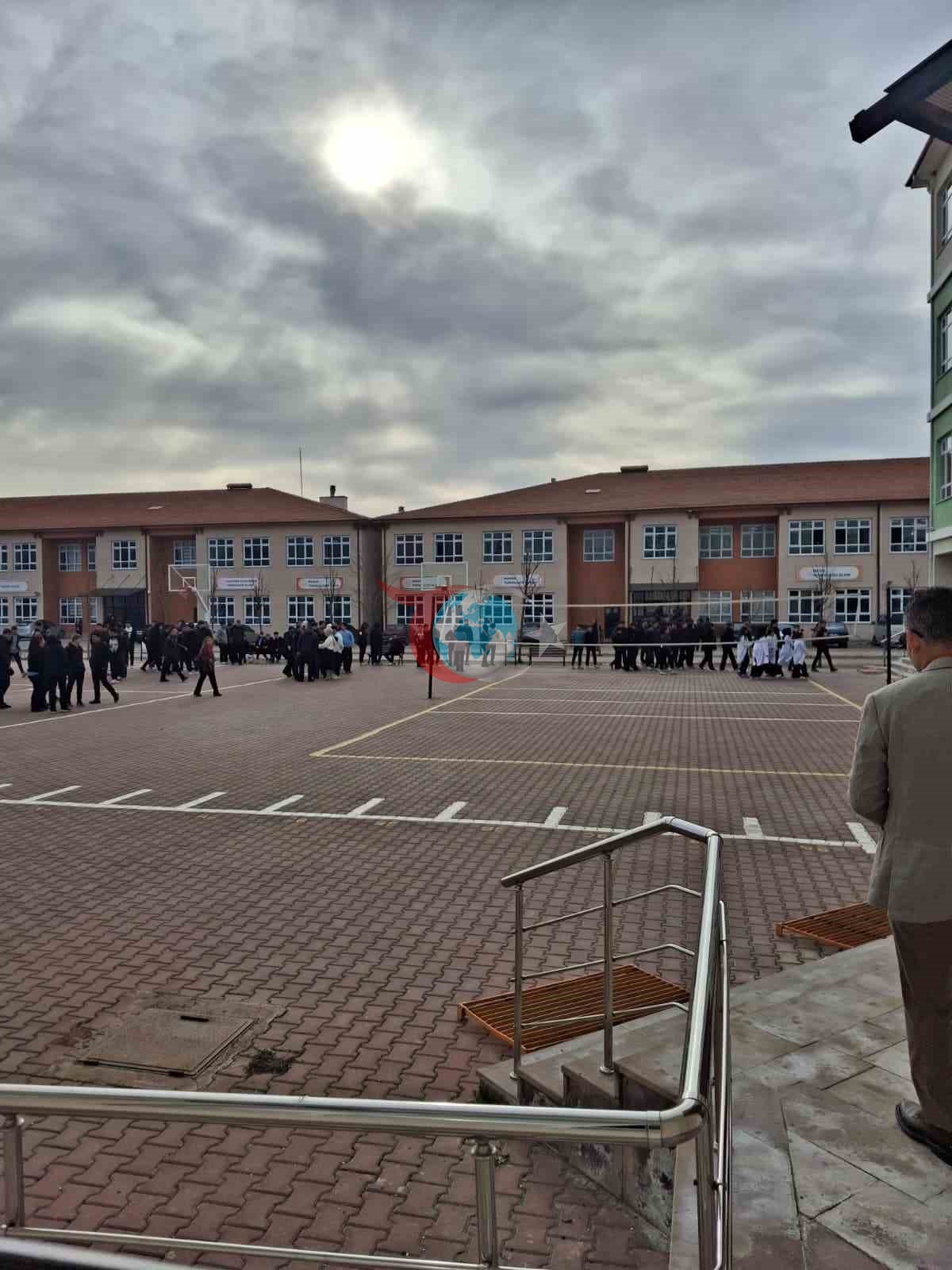 Beypazarı&rsquo;nda okulda deprem tatbikatı