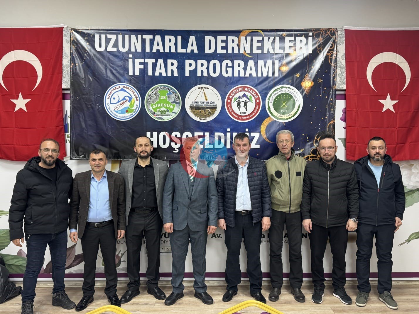 Uzuntarla&rsquo;da ilçe protokolü ve vatandaşlar iftar sofrasında bir araya geldi