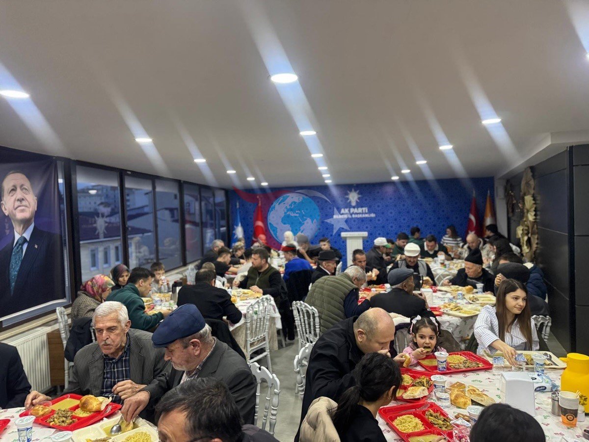 İl Başkanı Yıldırım, huzurevi sakinleriyle iftarda buluştu