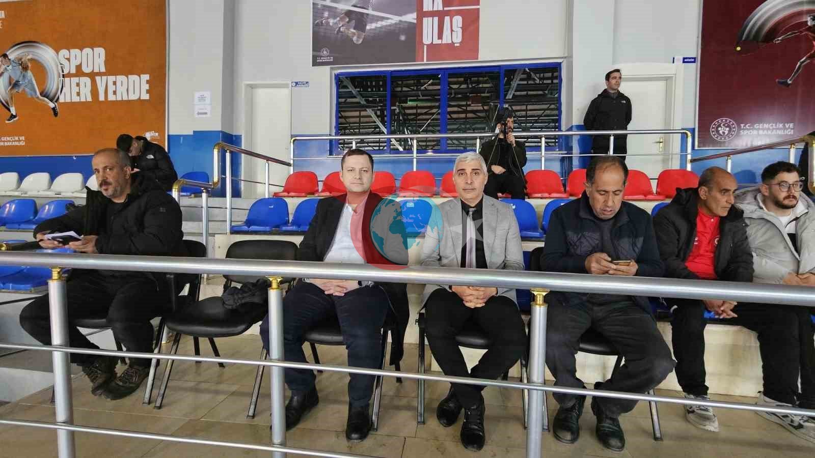 TFF Futsal Ligi Tatvan Etabı devam ediyor