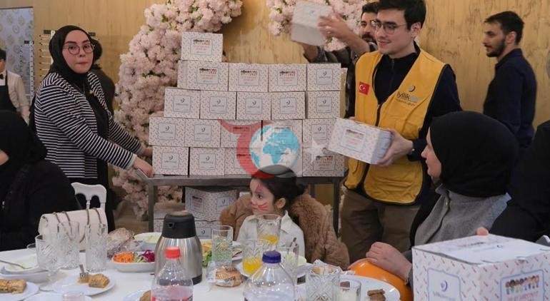 İyilik Derneği’nden Dünya Yetimler Günü’ne özel iftar yemeği